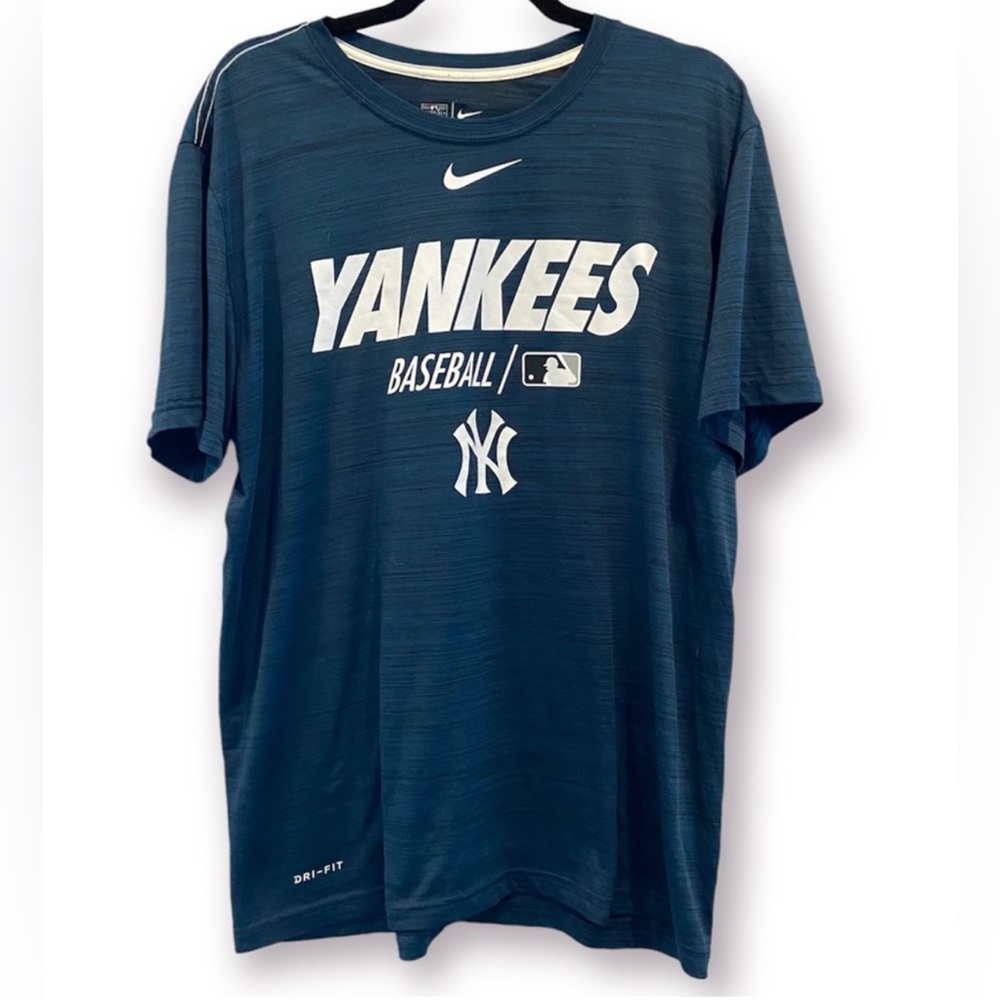 Nike Dry-fit Navy Yankees T shirt (Men’s S)